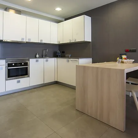 Feelfree Basoa Ξενοδοχείο με διαμερίσματα