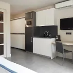 Feelfree Basoa شقة فندقية 4*