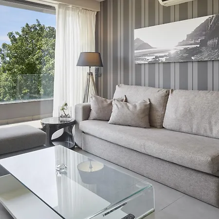Irenaz Aparthotel San Sebastian