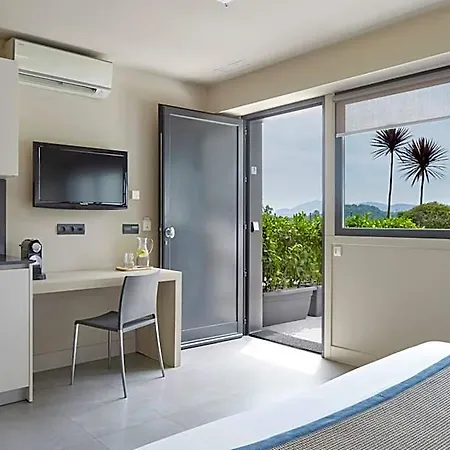 Feelfree Basoa 4* San Sebastian