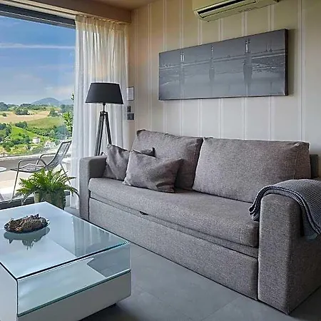 Feelfree Basoa 4* San Sebastian