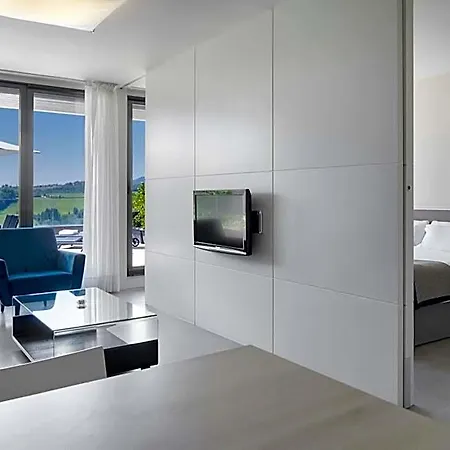 Feelfree Basoa Aparthotel