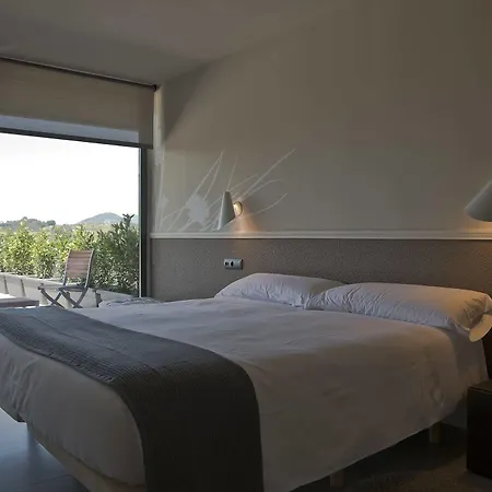 Aparthotel Irenaz 2*