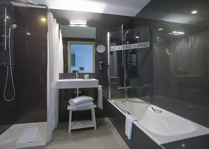 Feelfree Basoa 4* San Sebastián