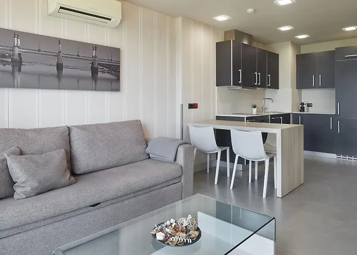 Hotel apartamentowy Feelfree Basoa 4*