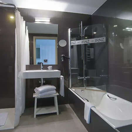 Feelfree Basoa 4* サン・セバスティアン