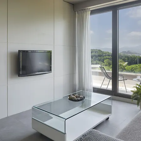 Feelfree Basoa アパートホテル サン・セバスティアン