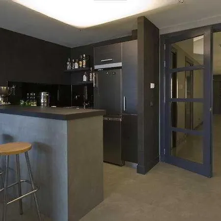 Feelfree Basoa サン・セバスティアン