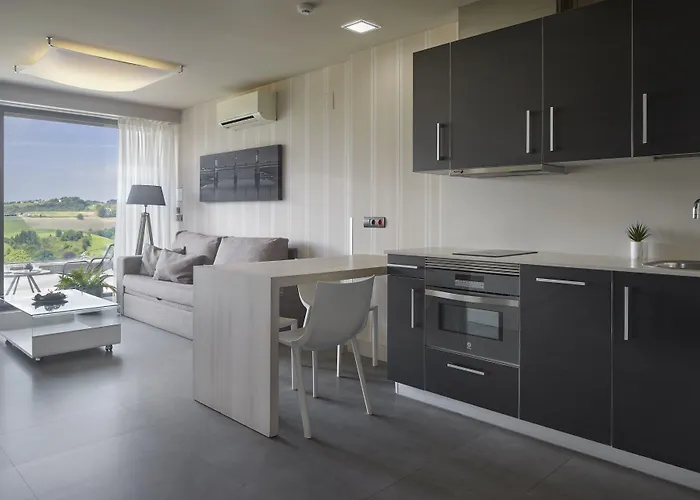 Hotel apartamentowy Feelfree Basoa 4*